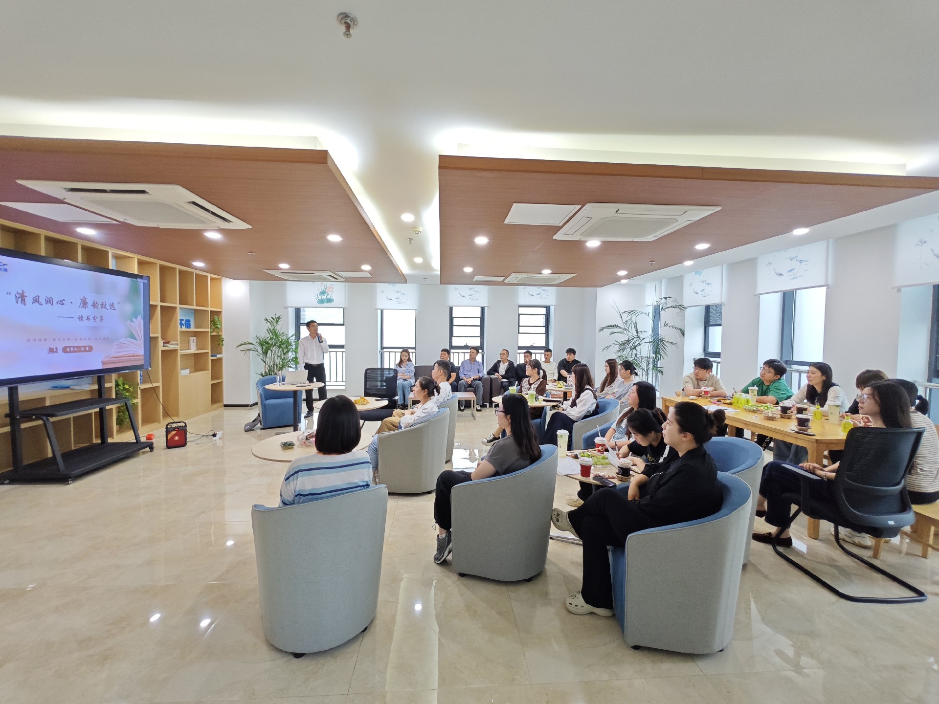 1759220095718365.jpg 1243.jpg